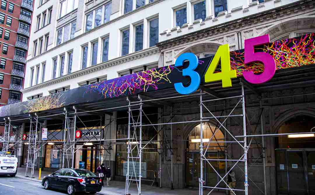 Art on 345 Park Ave South