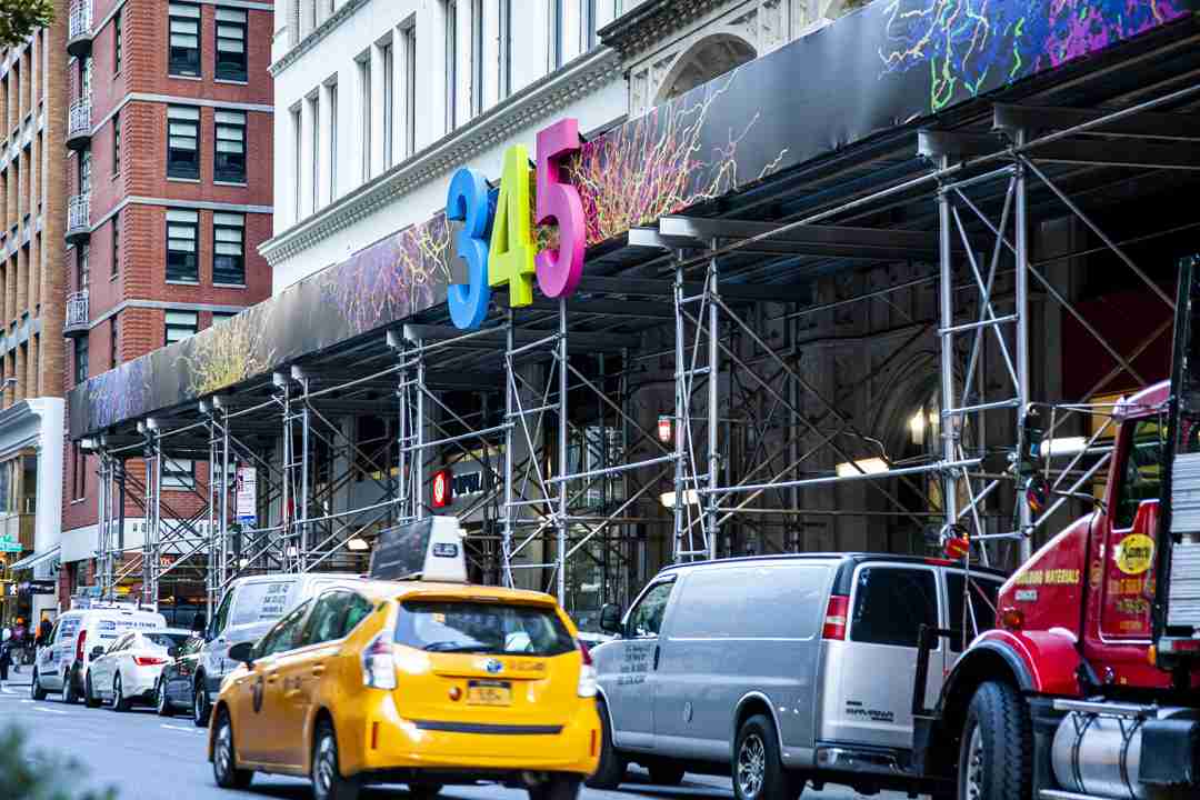 Art on 345 Park Ave South