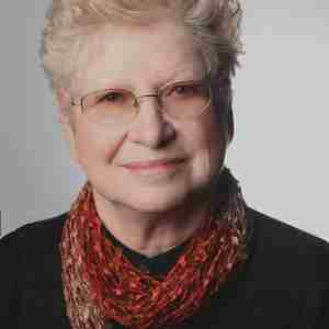 Marilyn Henrion, artist at ArtBridge