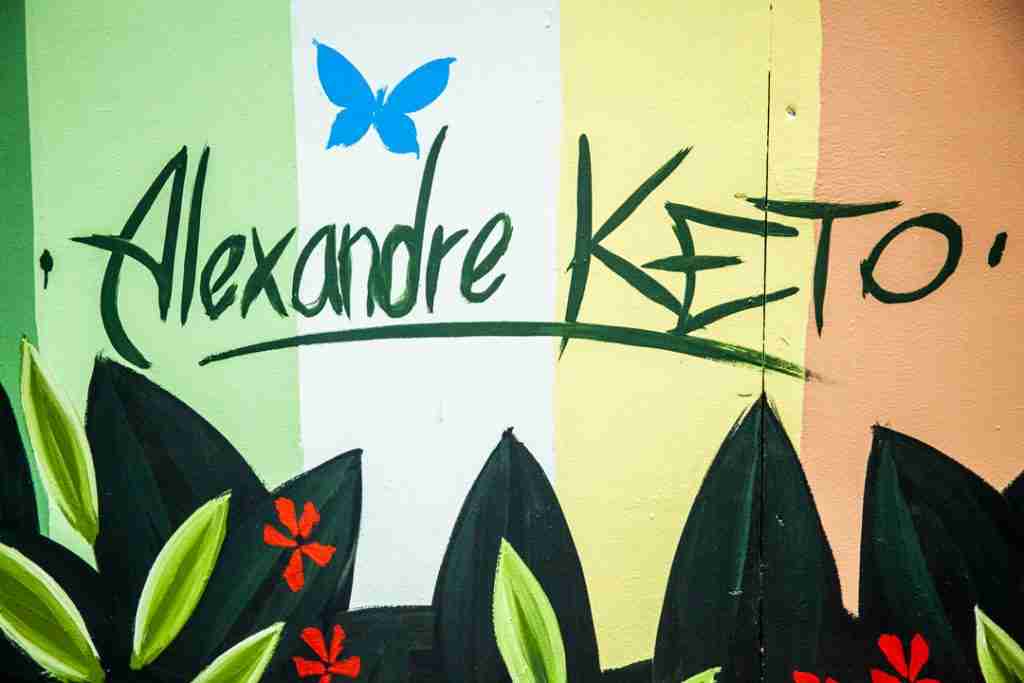 Close-up of Alexandre Keto's signature